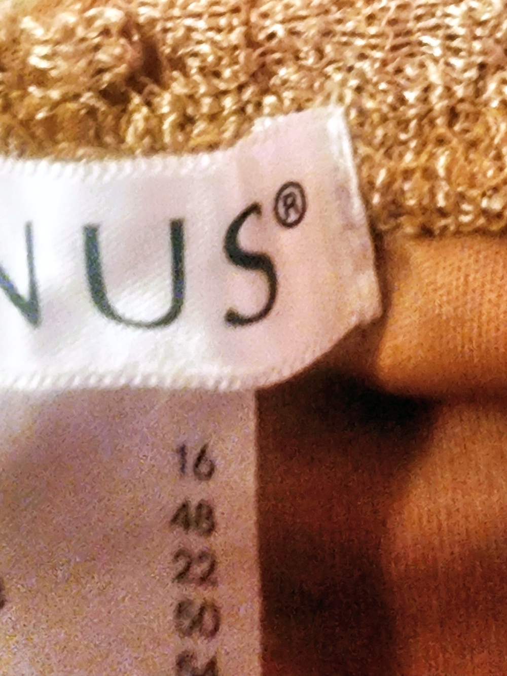 XL NWOT Beautiful Venus Fringed Halter Top - Picture 8 of 8